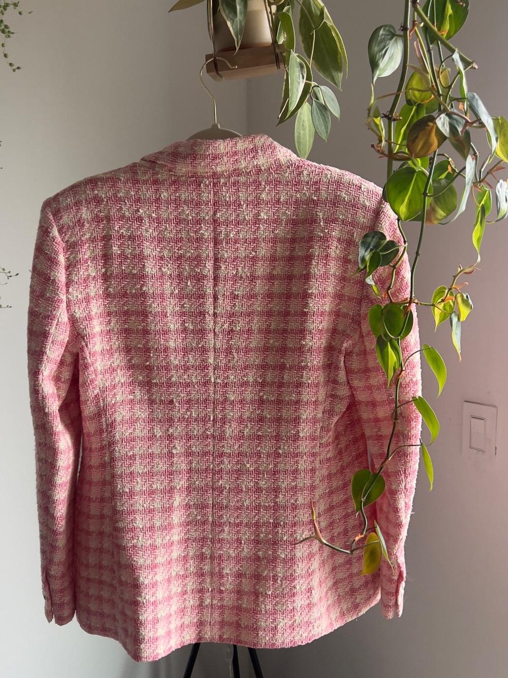 Zara Pink Tweed Double-Breasted Blazer with Pearl-Tone Buttons - Picture 3 of 5